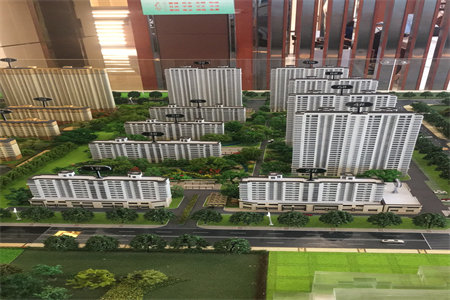 离职干部休养所4室2厅2卫44万145m2毛坯出售